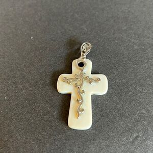 Beautiful Vintage Cross.